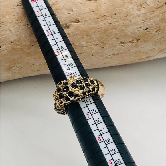 Vintage Leopard cat Statement ring. - Picture 6 of 10